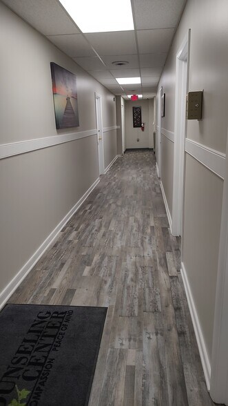 More Photos Of 20 E Tabb St, Petersburg Office For Lease