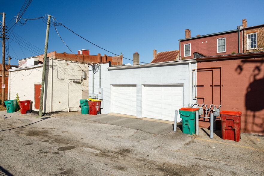 More Photos Of 100 N Sycamore St, Petersburg Storefront Retail Residential For Sale