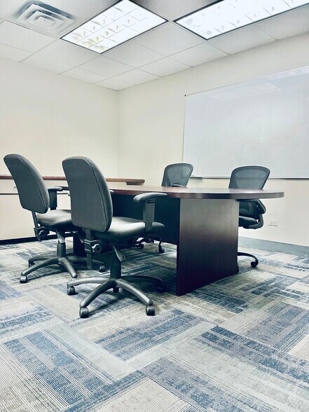 More Photos Of 619 Enterprise Dr, Oak Brook Medical For Lease