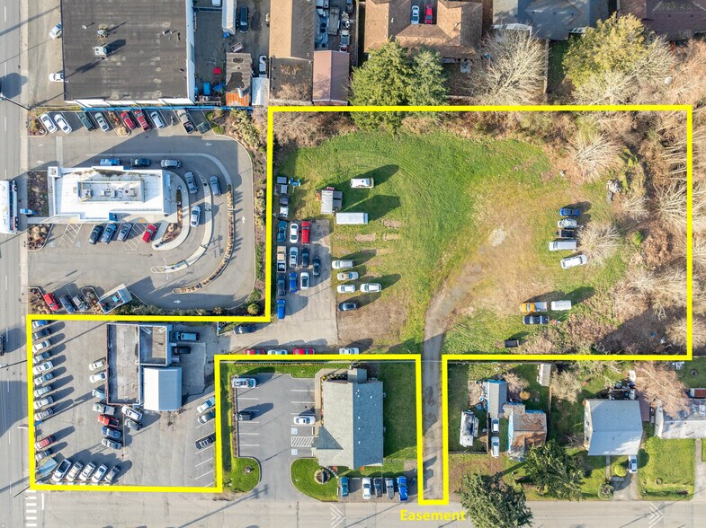 Primary Photo Of 3890 Wheaton Way, Bremerton Auto Dealership For Sale