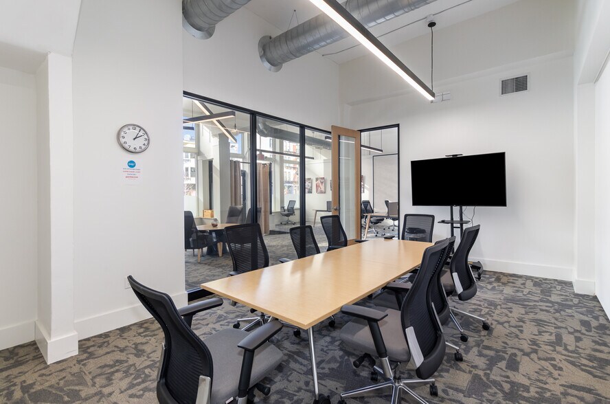 More Photos Of 17-19 E Court St, Cincinnati Apartments For Lease