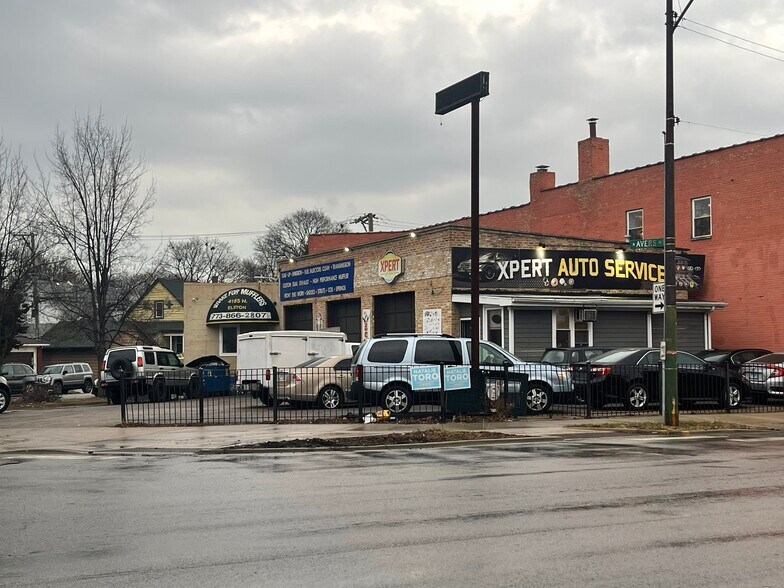 More Photos Of 4185 N Elston Ave, Chicago Auto Repair For Lease