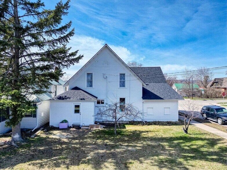 More Photos Of 203 5th Ave W, Kalispell Freestanding For Sale