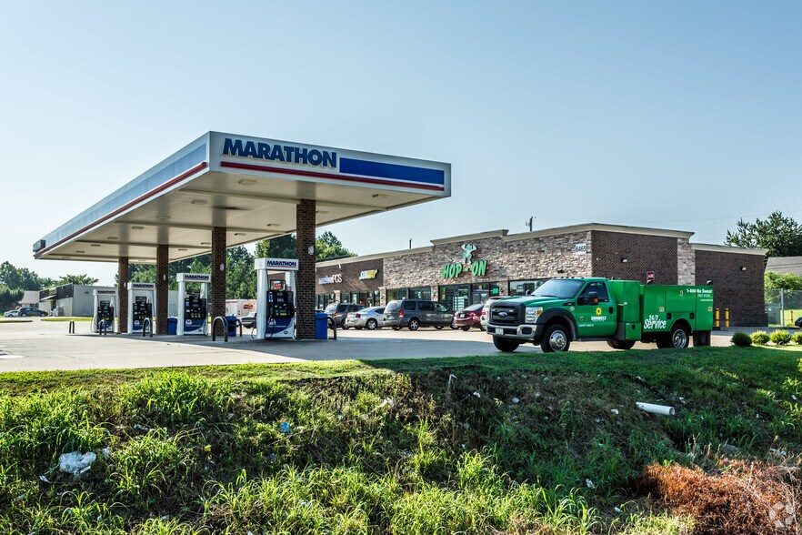 More Photos Of 6465 E Holmes Rd, Memphis Convenience Store For Lease