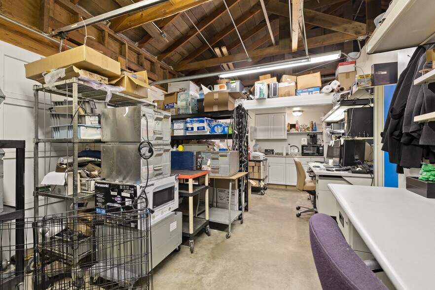 More Photos Of 1455-1469 El Camino Real, Belmont Freestanding For Lease