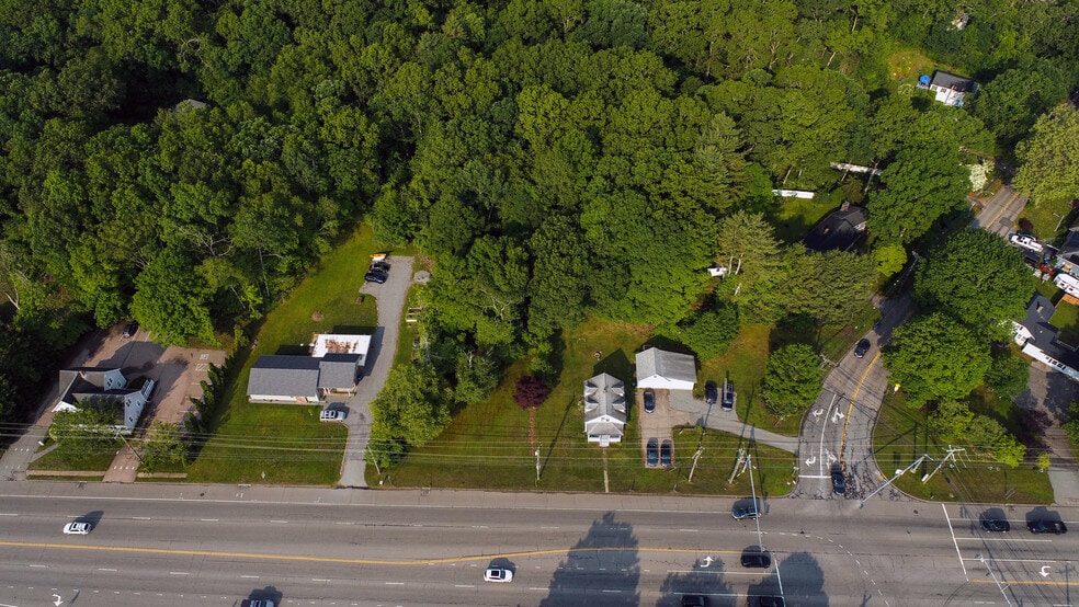 More Photos Of 414 Liberty St, Pawcatuck Specialty For Sale