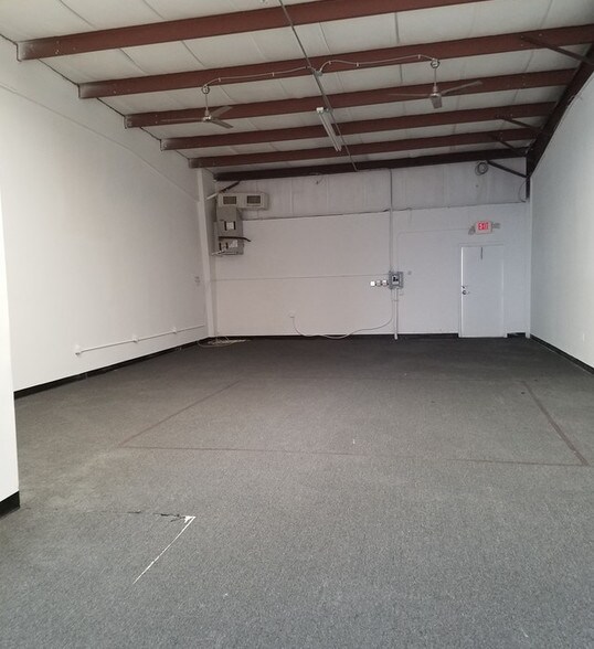 More Photos Of 1424 Hamlin Ave, Saint Cloud Unknown For Lease