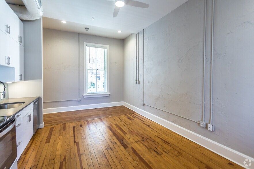 More Photos Of 360 Metal Museum Dr, Memphis Apartments For Sale