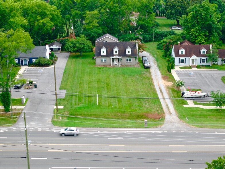 More Photos Of 1189 Nashville Pike, Gallatin Office For Sale