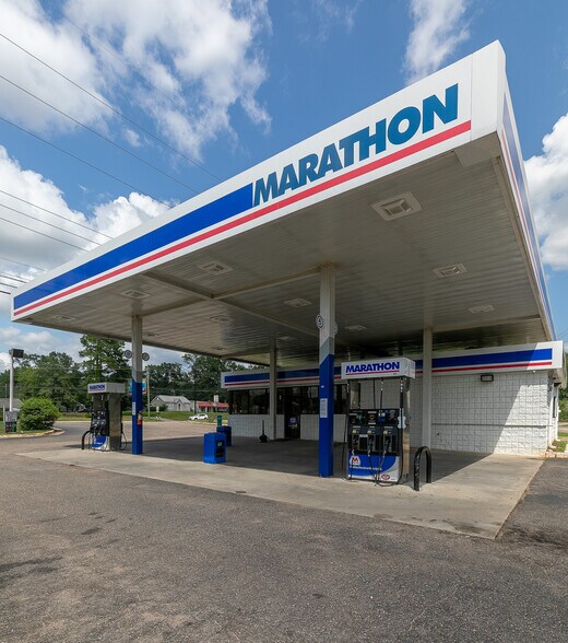 More Photos Of 3301 W Main St, Dothan Service Station For Sale