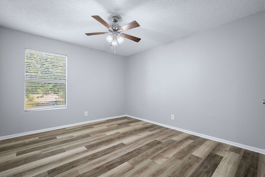 More Photos Of 509 N Westover Blvd, Albany Apartments For Sale