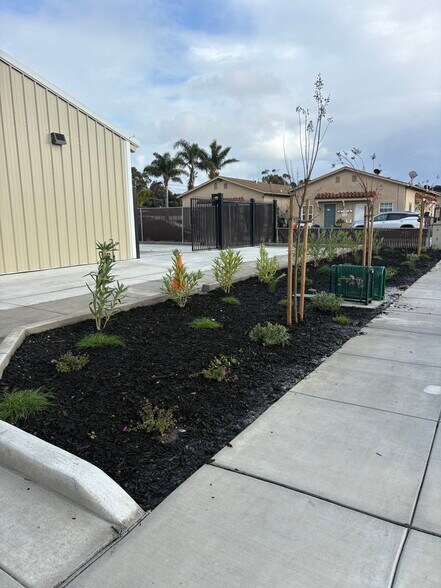 More Photos Of 155 Griffin St, Salinas Warehouse For Sale