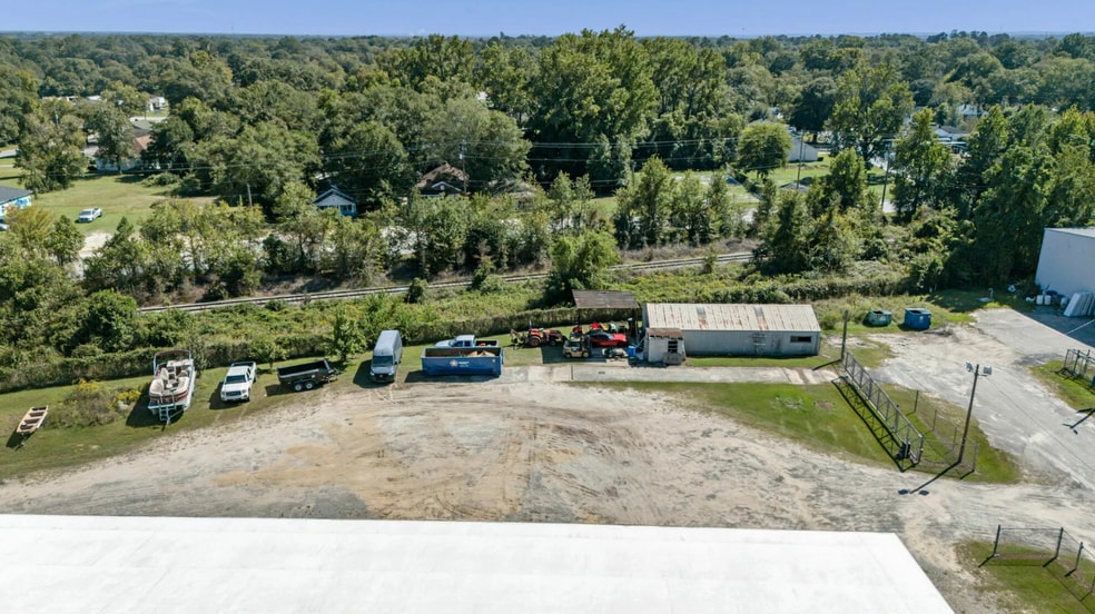 More Photos Of 1305 Dunbar Rd, Cayce Service For Lease