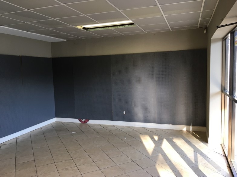 More Photos Of 936 Savannah Hwy, Charleston Freestanding For Sale