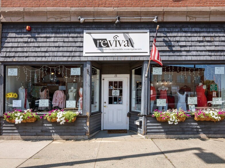 More Photos Of 13-15 Elm St, Danvers Storefront For Lease