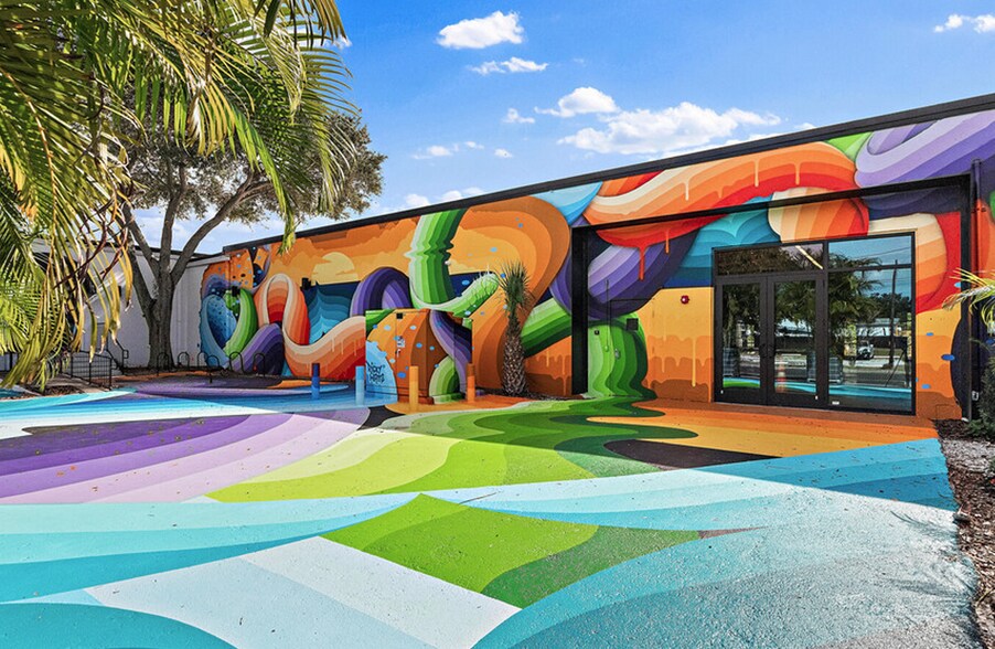 More Photos Of 2606 Fairfield Ave S, Saint Petersburg Light Manufacturing For Lease