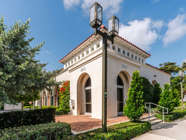 More Photos Of 880 E Palmetto Park Rd, Boca Raton Storefront Retail Office For Sale