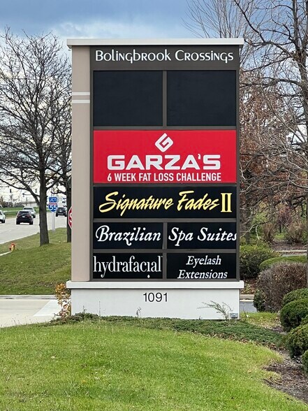 More Photos Of 1095 S Weber Rd, Bolingbrook Land For Sale