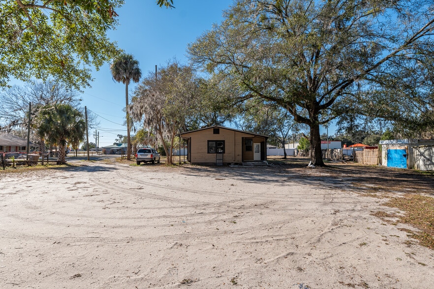 More Photos Of 1007 25th St, Ocala General Retail For Sale