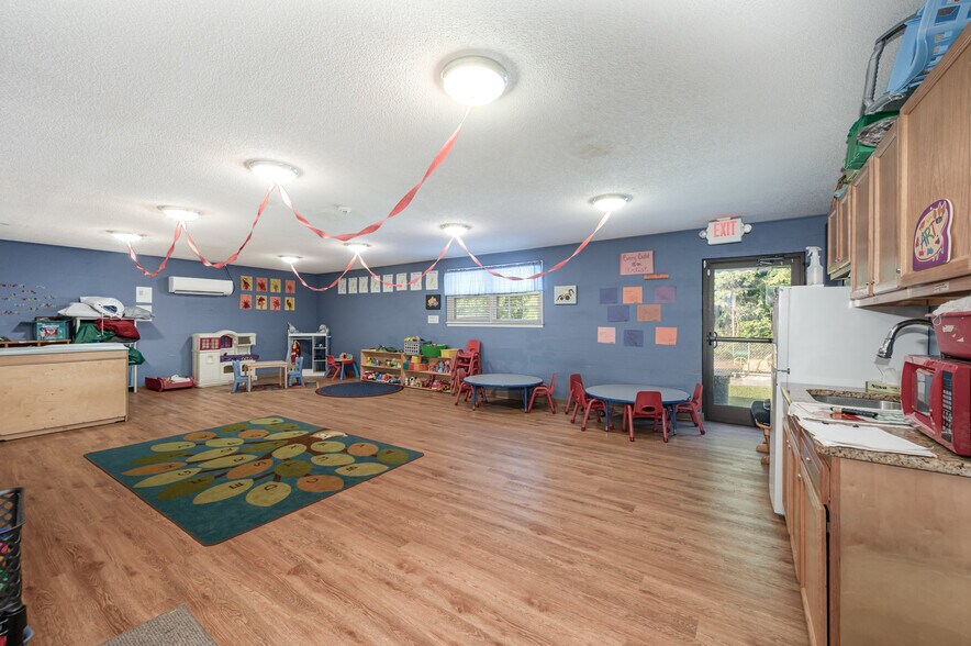 More Photos Of 1699 N Rocky River Rd, Lancaster Daycare Center For Sale