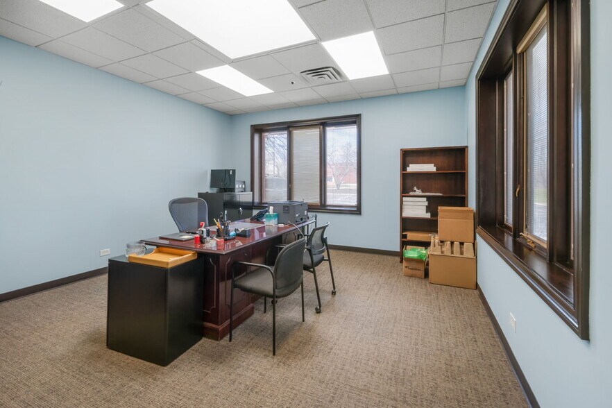 More Photos Of 1477 Barclay Blvd, Buffalo Grove Office For Sale