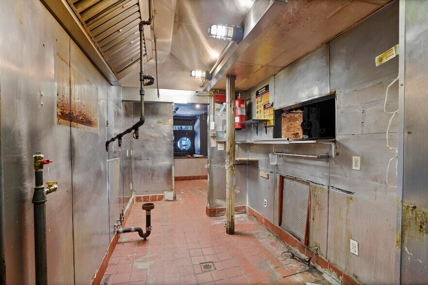 More Photos Of 296 Grand St, Brooklyn Apartments For Sale