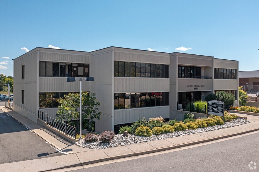 More Photos Of 6650 S Vine St, Centennial Medical For Lease