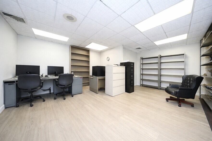 More Photos Of 8510 Bay 16th St, Brooklyn Office For Sale