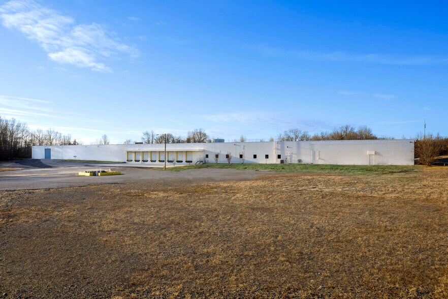 Primary Photo Of 955 River Rd, New Castle Warehouse For Lease