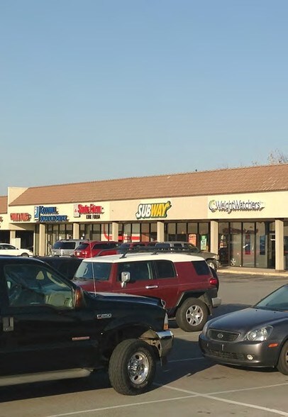 More Photos Of 723-821 W Danforth Rd, Edmond Unknown For Lease