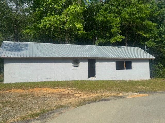 More Photos Of 3391 Ga Highway 117, Cadwell Freestanding For Sale