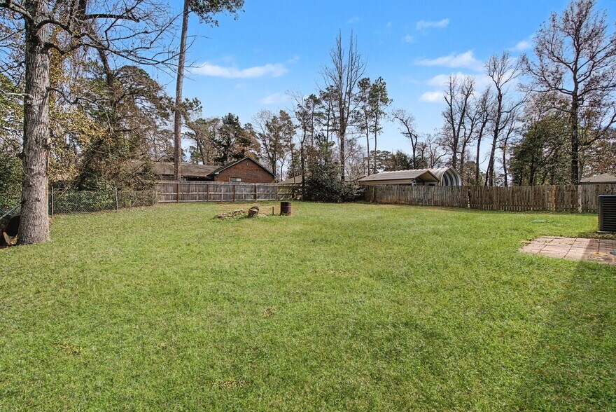 More Photos Of 9882 FM 149 Rd, Montgomery Flex For Sale