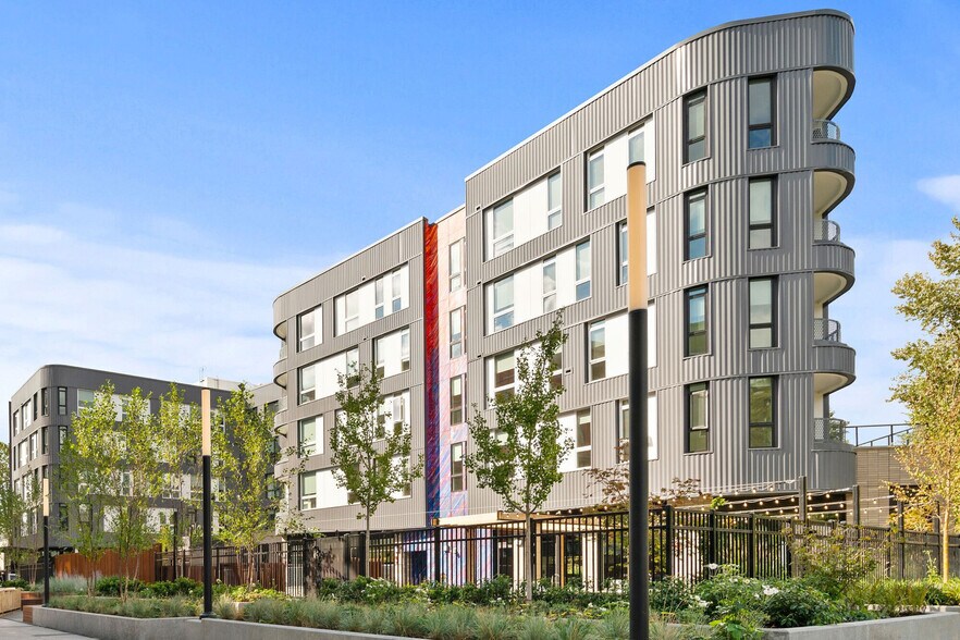 More Photos Of 17620 NE 69th Ct, Redmond Apartments For Lease
