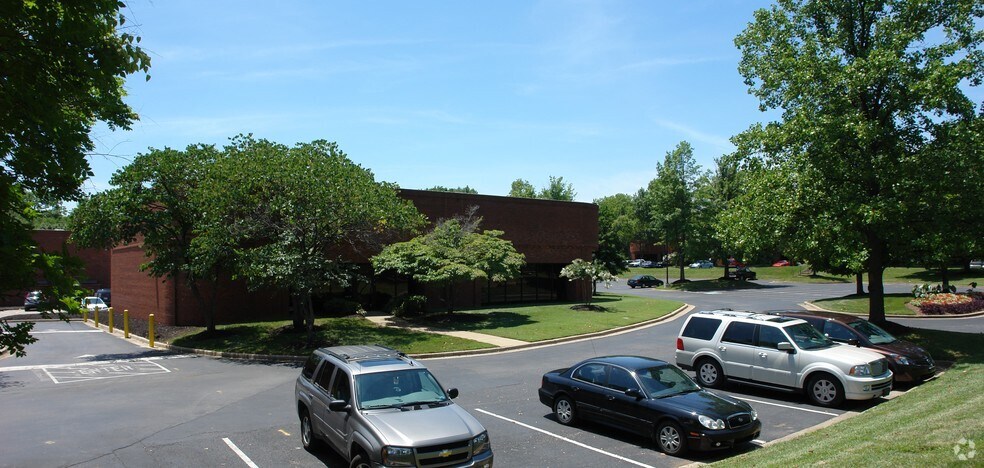 More Photos Of 624 Grassmere Park, Nashville Medical For Lease