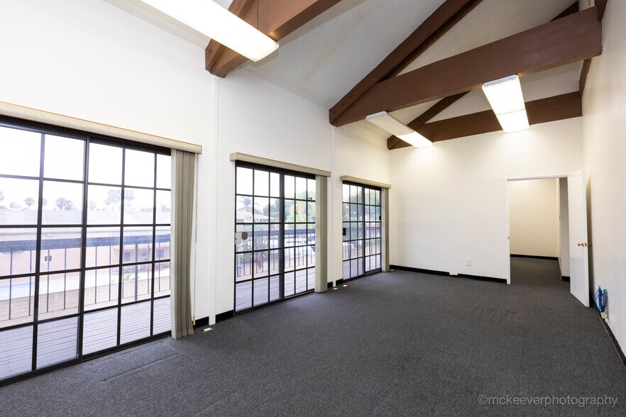 More Photos Of 800 E Wardlow Rd, Long Beach Loft Creative Space For Lease