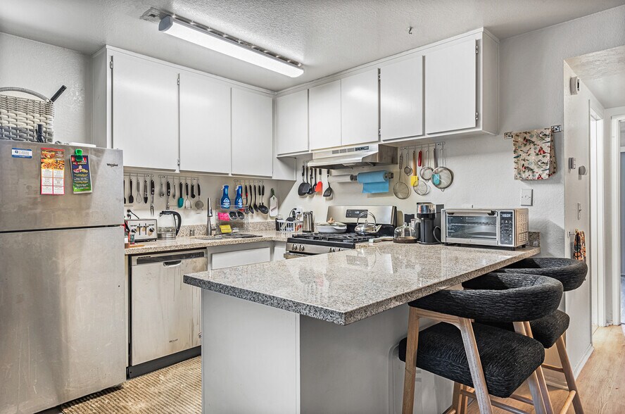 More Photos Of 270 Brown St, Napa Apartments For Sale