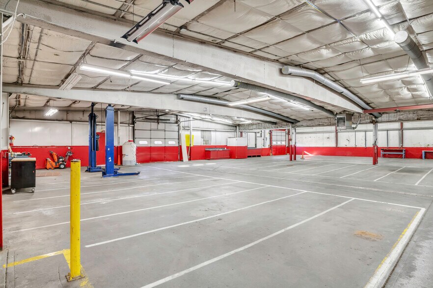 More Photos Of 253 Greenfield Rd, South Deerfield Auto Dealership For Sale