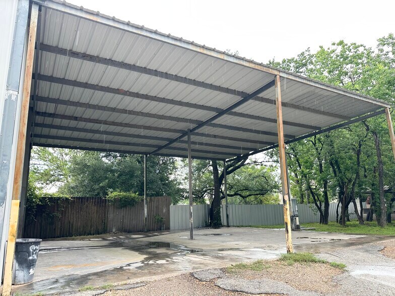 More Photos Of 13626 Ann Louise Rd, Houston Warehouse For Sale