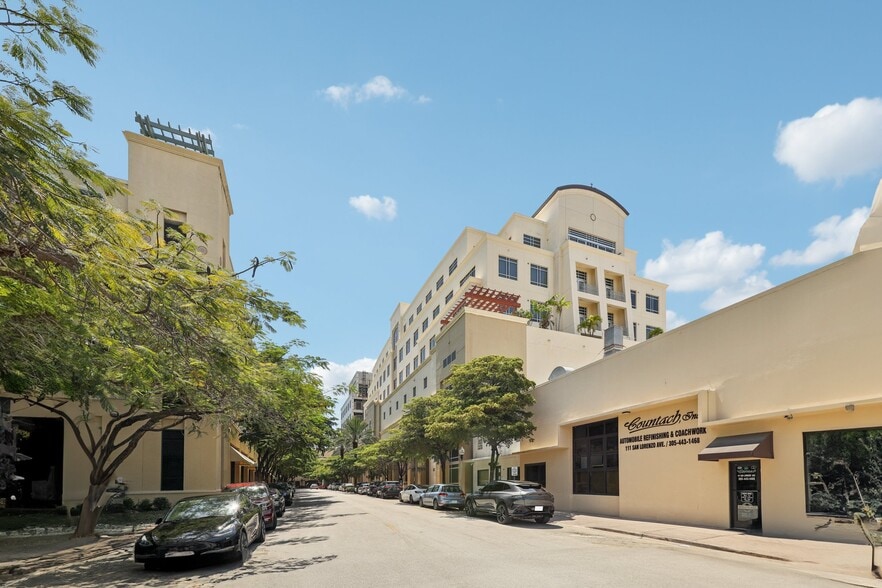 More Photos Of 135 San Lorenzo Ave, Coral Gables Office For Sale