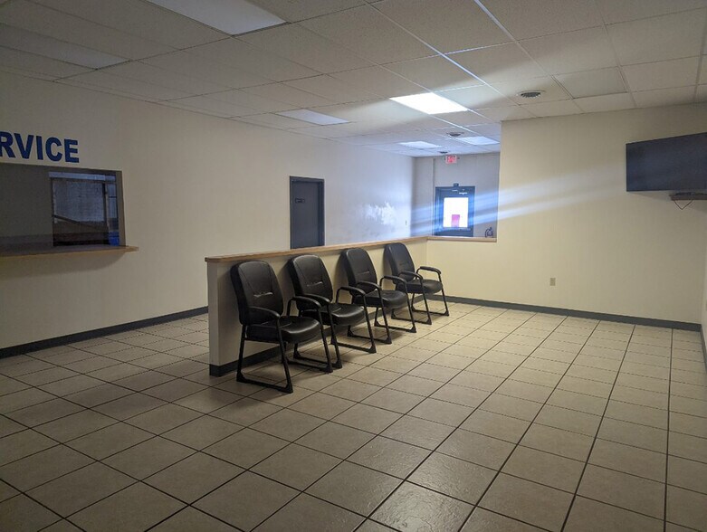 More Photos Of 151 Walnut St, Kittanning Auto Dealership For Sale