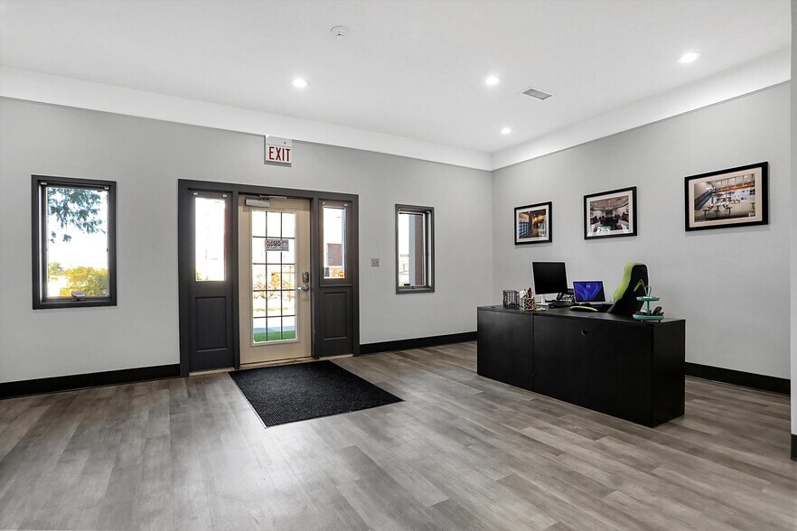 More Photos Of 615 Russell Ave, Indianapolis Medical For Sale