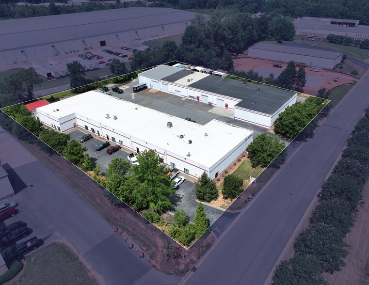 More Photos Of 159 Barley Park Ln, Mooresville Manufacturing For Lease