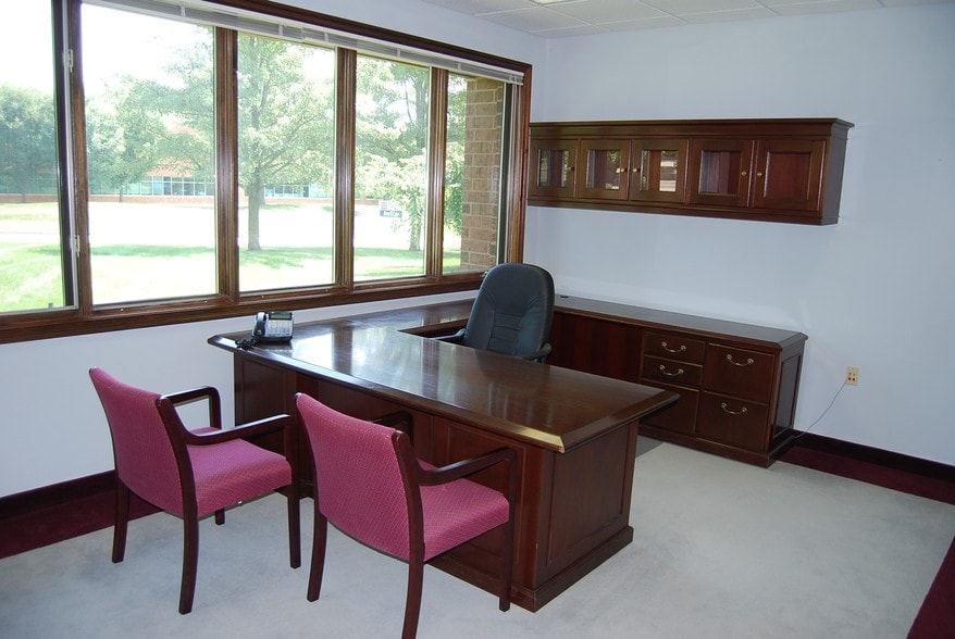 More Photos Of 59 General Warren Blvd, Malvern Medical For Lease