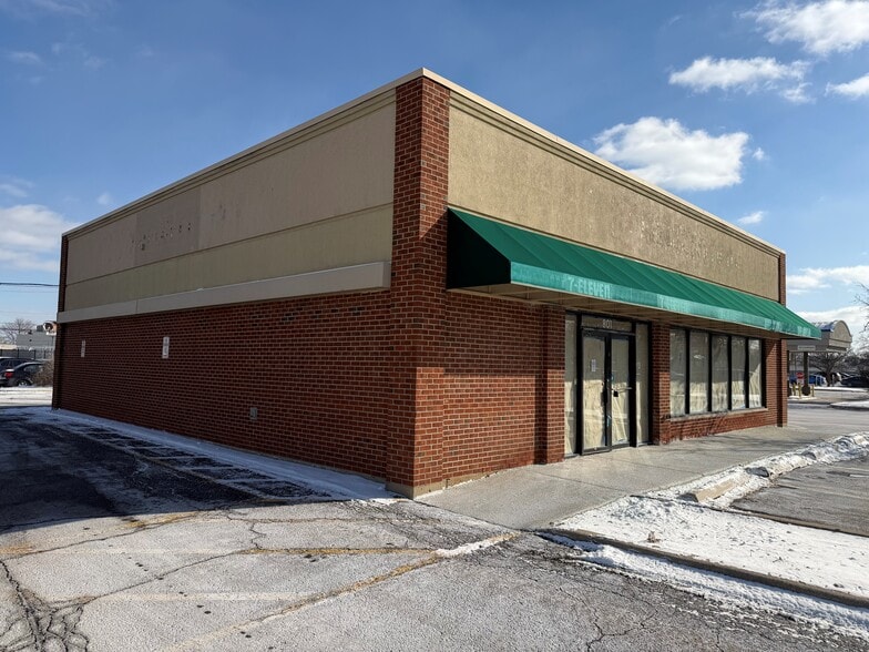 Primary Photo Of 837 S Westmore Ave, Lombard Unknown For Lease