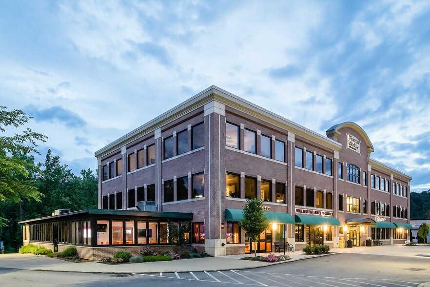 More Photos Of 215 Don Knotts Blvd, Morgantown Office For Lease