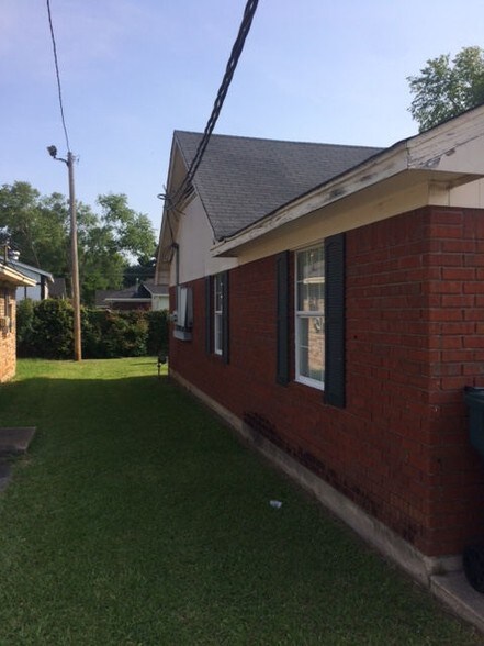 More Photos Of 2807 Evangeline St, Monroe Office For Sale