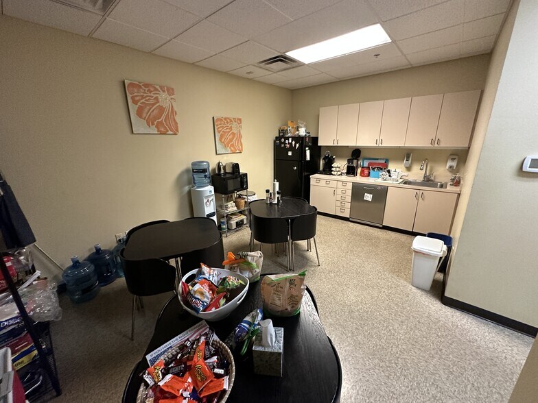 More Photos Of 2239 W Baseline Rd, Tempe Coworking Space