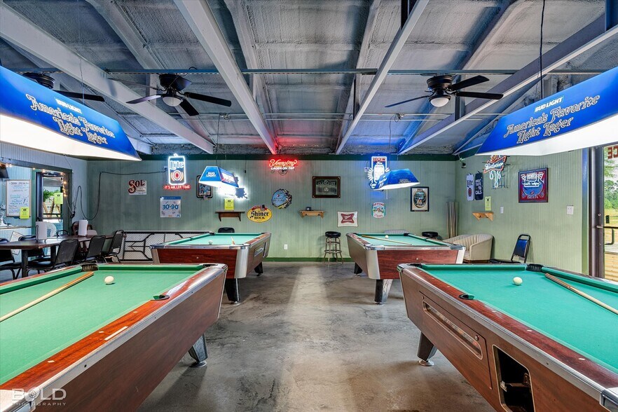 More Photos Of 7318 Ida State Line rd, Ida Bar For Sale