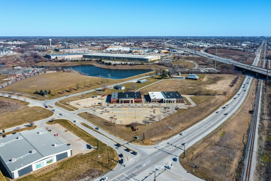 More Photos Of 2301 Jones Blvd, Coralville Medical For Lease