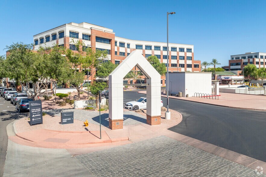 More Photos Of 4250 N Drinkwater Blvd, Scottsdale Coworking Space